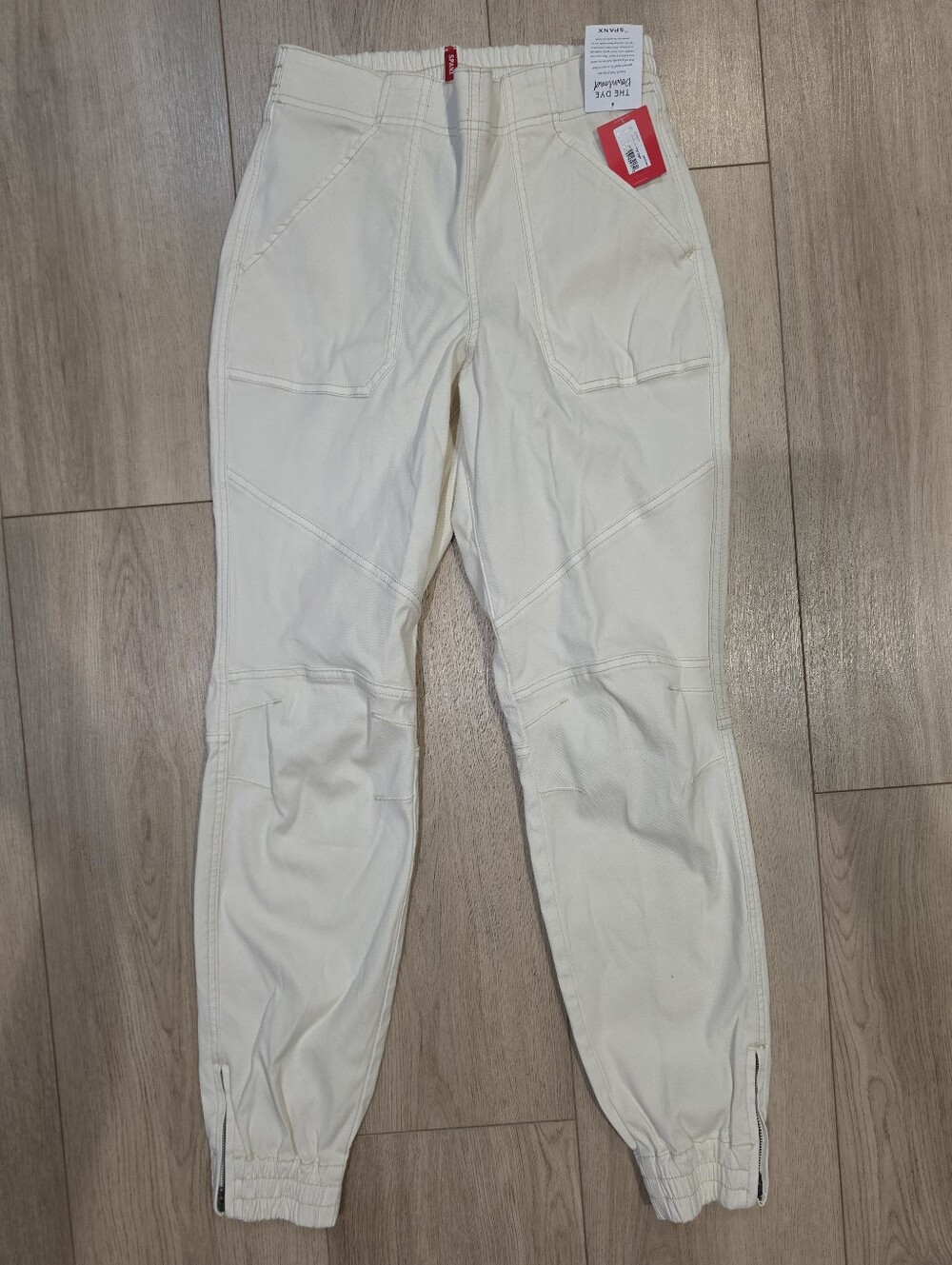 SPANX Stretch Twill Cargo Jogger Pants Parchment Cream Women's Medium NWT